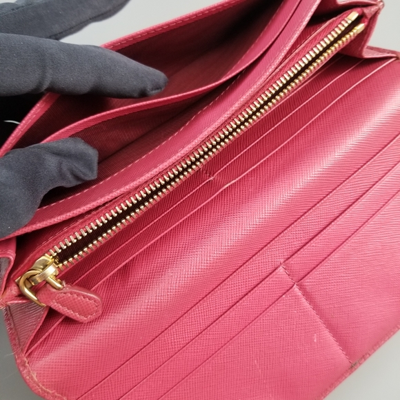 PRADA Beautiful Long Bifold wallet Italy - Picture 7 of 16